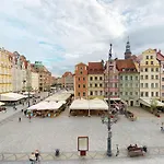 Market Square View Cozy 2 As R425 * فروتسواف