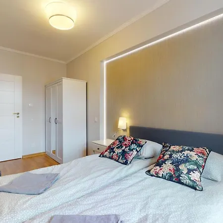 Appartement Market Square View Cozy 2 As R425 *